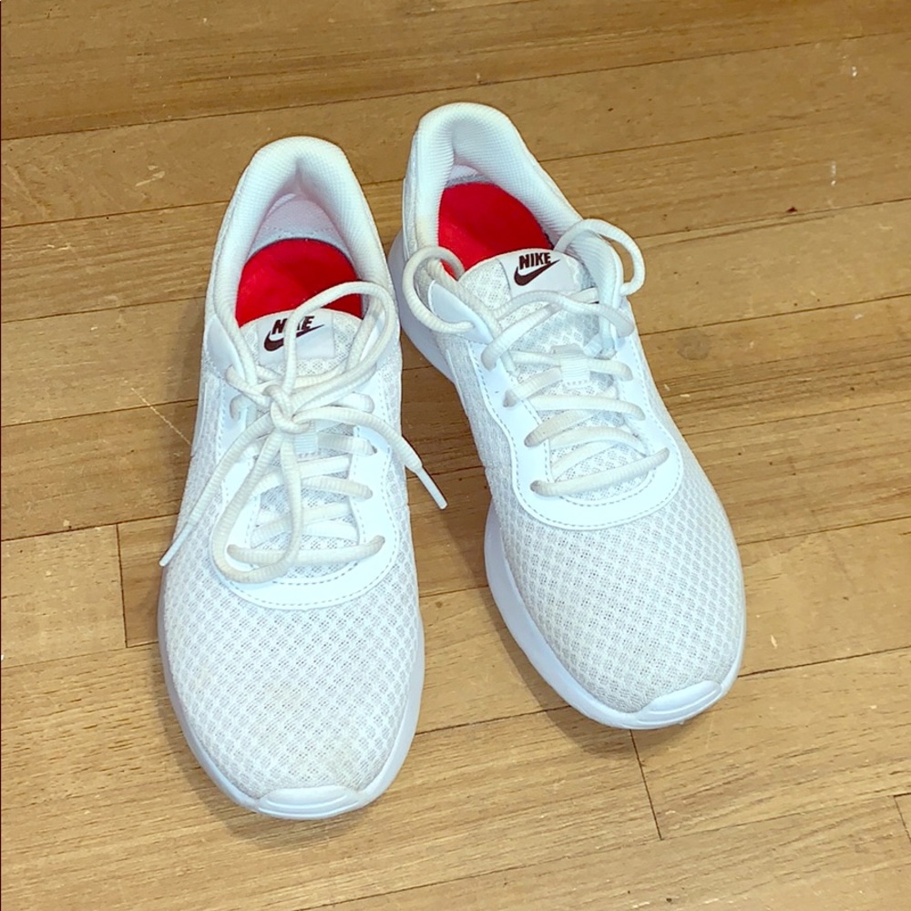 Nike sneakers worn a few times - as is 🌸